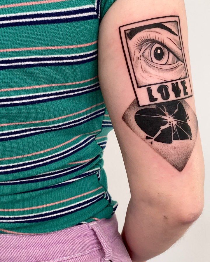 Tattoo nach einem meiner Designs, kommen Sie für Stil 🤝 . . . . #tattoosrtist #tattooköln #düsseldorf #köln #tattoodüsse